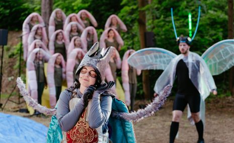 Rīga ZOO norisinājusies brīvdabas opera “Ērces” 